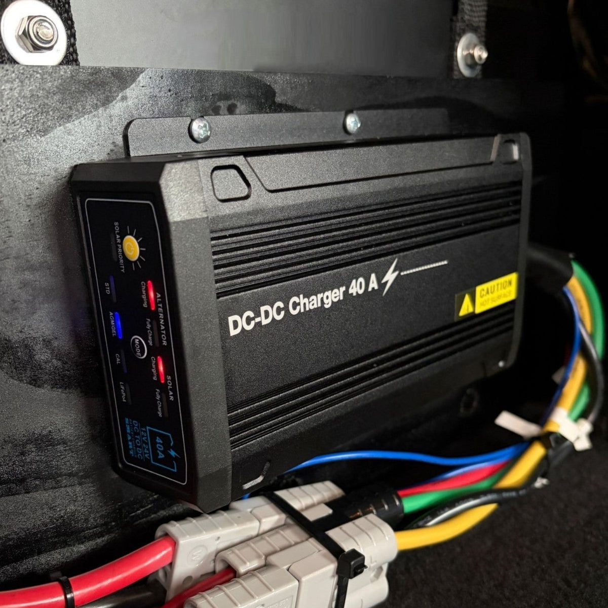 Trolltek™ 40A DC-DC Battery Charger with MPPT Solar Input